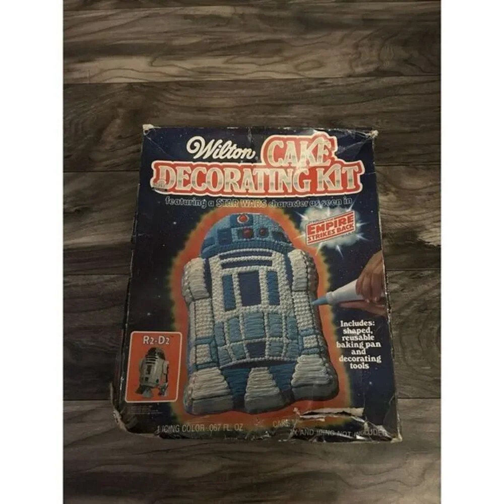 Vintage WILTON Cake Decorating Kit STAR WARS R2D2 And Bugs Bunny Baking Pan 1977